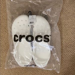 NWT Men’s White Crocs